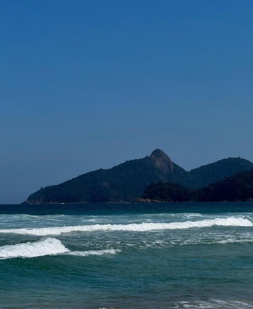 Pousada Leao Do Mar Abraão Extérieur photo